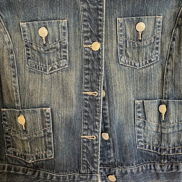 Jean jacket - Picture 5 of 11